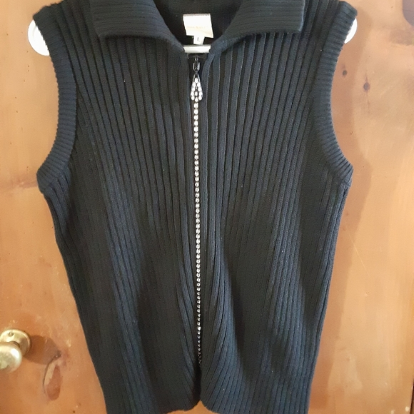 Vest - Picture 1 of 2